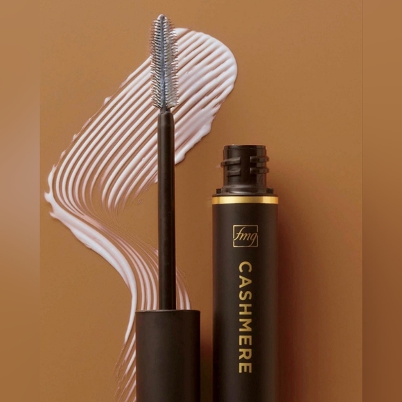 fmg Cashmere Eyelash Primer - Picture 3 of 5